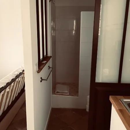 Calme Avec Parking *